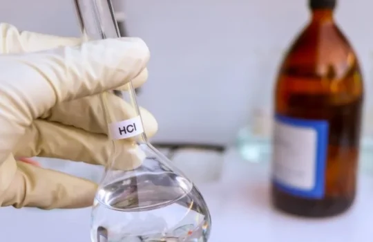 Hydrochloric Acid vs. Sulfuric Acid: Key Differences
